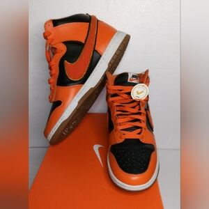 Nike Mens Dunk High DR8805 002 Chenille - Safety Orange
